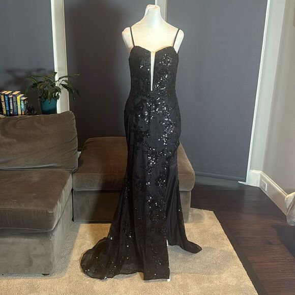 Dresses & Skirts - Womens Black MermaidFit Sequins Party Prom Formal Dress LaceUp Back Size 4 *READ